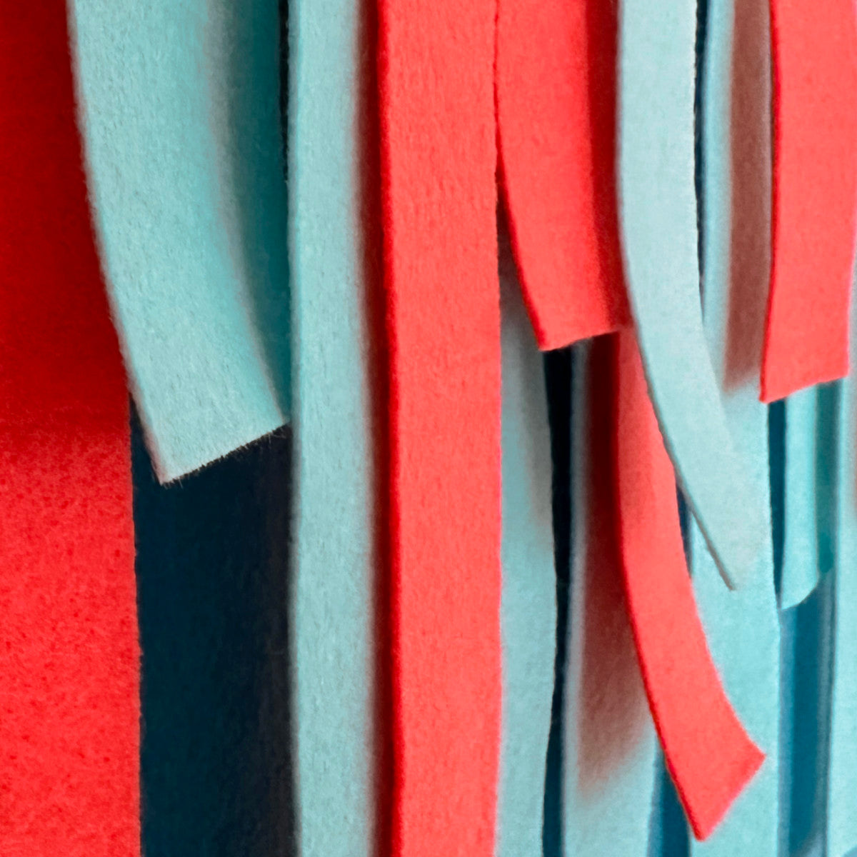 nujji flatter - wandbild blau/rot