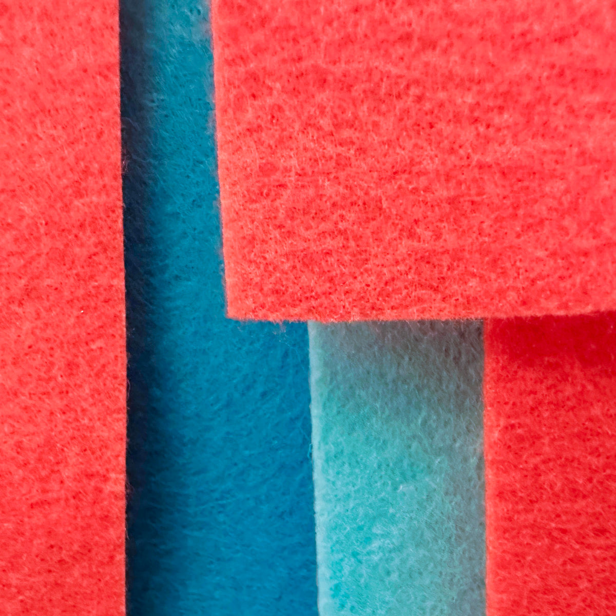 nujji flatter - wandbild blau/rot